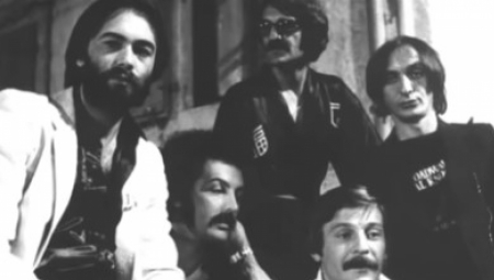 JEDNA OD NAJLEPŠIH LJUBAVNIH BALADA, KRIJE SRCECEPAJUĆU PRIČU! Pesmu je posvetio njoj, a reči su bolne