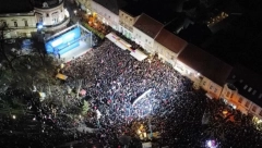 GRMI SREMSKA MITROVICA! Vučić: Mi imamo samo jednu zemlju Srbiju i nju moramo da sačuvamo! (FOTO/VIDEO)