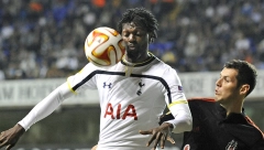 ŽIVI KAO CAR Nekada je bio velika zvezda Premijer lige, a sada je snimkom raskošne vile i moćnih automobila zapanjio navijače (VIDEO)