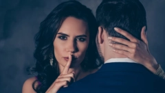 ŽENE U OVOM ZNAKU VOLE MLAĐE MUŠKARCE Za njih su pravi otrov, flertuju sa njima čak i kada su braku