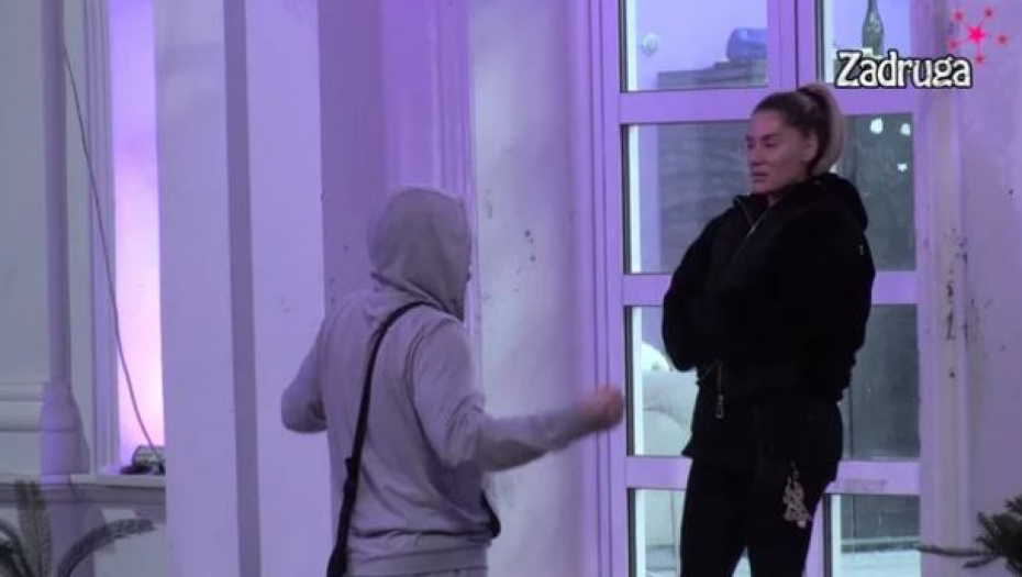 "HAJDE, DA TE UDARIM IZ SVE SNAGE I DA IDEM U ZATVOR!" Jezive pretnje Zvezdana Slavnića, ponovo dokazao javno da je nasilnik (VIDEO)