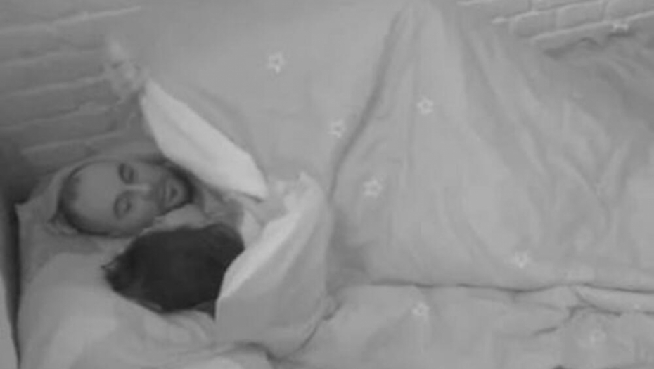 ŽESTOKA AKCIJA ANĐELE I ZVEZDANA Ona zakukala da je spor i da joj ne odgovara tempo, Slavnić podivljao i nikad žešće nagazio! (VIDEO 18+)