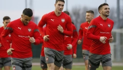 JURIŠ NA PRVENSTVO EVROPE "Orlovi" odradili trening u Staroj Pazovi, atmosfera u timu odlična (FOTO GALERIJA)