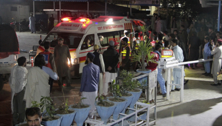 NAPAD BOMBAŠA SAMOUBICE NA BANKU Ima mrtvih i povređenih