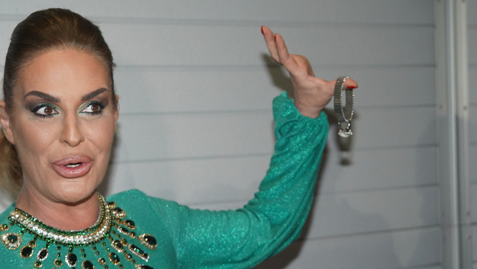 NIKAD BESNIJA Kačavena rekla da se ne povlači šta god Ana rekla, pa Moki poručila samo jedno