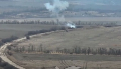 SAMOUBILAČKI JURIŠ UKRAJINSKOG PUKA! Gas preko polja, ginu u sekundi, kamera sve zabeležila! (VIDEO)
