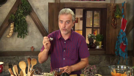 NEKAD JE PLAĆANA SUVIM ZLATOM Sa samo jednom kašikom ove biljke isčistićete organizam, ali oprezno sa spremanjem