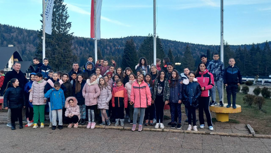 Kancelarija za KIM organizovala boravak na Tari za osnovce (FOTO)