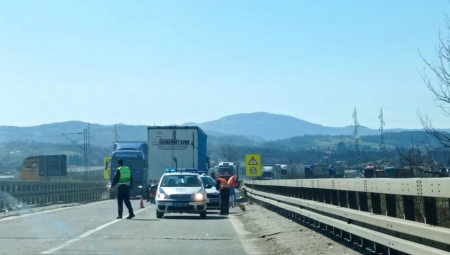 JOŠ JEDAN STRAVIČAN UDES KOD POŽEGE Lekari se jedva probili do mesta nesreće (FOTO/VIDEO)