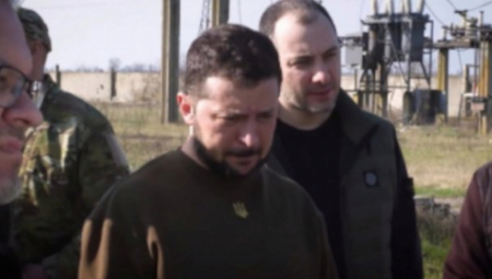 ZELENSKI SE POJAVIO NA FRONTU "Ako ostanete živi spasićete Ukrajinu"