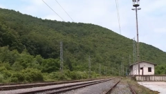 DETALJI HORORA KOD ČELEBIĆA Nastradala maloletna devojka: Sumnja se da zbog slušalica nije čula voz