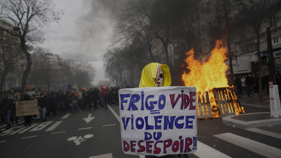 PALA ODLUKA U PARIZU! Ustavni savet zabranio referendum, usvojena Makronova inicijativa!