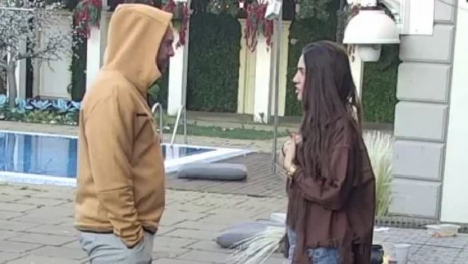 ZVEZDAN ZAURLAO NA ANĐELU I UNEO JOJ SE U FACU Dovela ga do tačke pucanja, ucenio je raskidom, Đuričićeva zanemela!