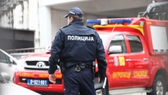 U NOVOM SADU, GRUPA MALOLETNIKA IZAZVALA POŽAR: Zapalili plastični ormar na Spensu