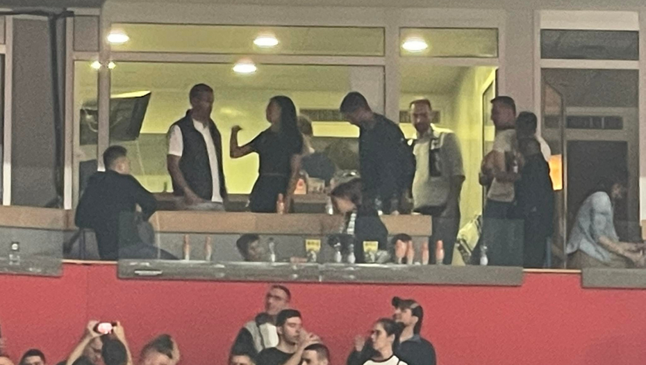 NOVAK PONOVO UZ PARTIZAN Đoković posetio košarkaše crno-belih (FOTO)