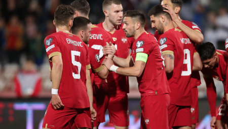 SRBIJA PO NOTAMA TADIĆA POLETELA KA NEMAČKOJ Siguran trijumf "orlova" na otvaranju kvalifikacija za EP, debitovao Samardžić