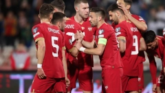 SRBIJA PO NOTAMA TADIĆA POLETELA KA NEMAČKOJ Siguran trijumf "orlova" na otvaranju kvalifikacija za EP, debitovao Samardžić