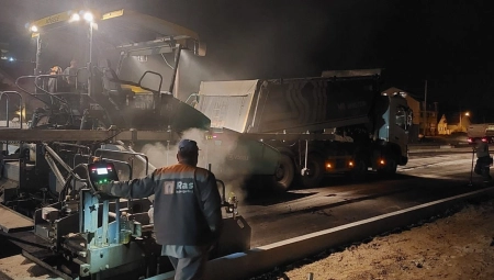 "I NOĆAS SE RADI..." Ministar Vesić obišao izgradnju brze saobraćajnice između Novog Beograda i Surčina (FOTO/VIDEO)