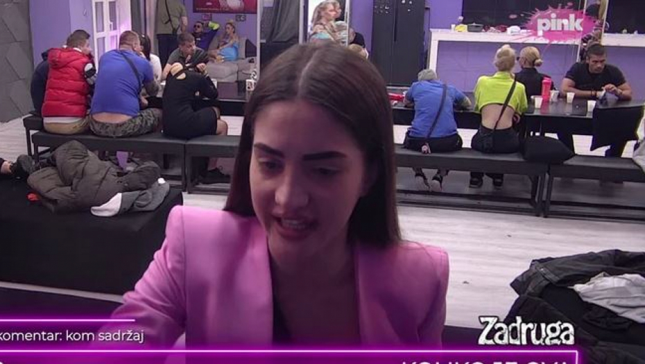 "PRIČA SE DA NOSIŠ KINESKE UMETKE ZA ZADNJICU" Anđela na stubu srama zbog hoda i izgleda, skandal