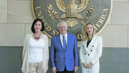 Transparentnost: Razrešenje tužiteljki zbog sastanka s Hilom!