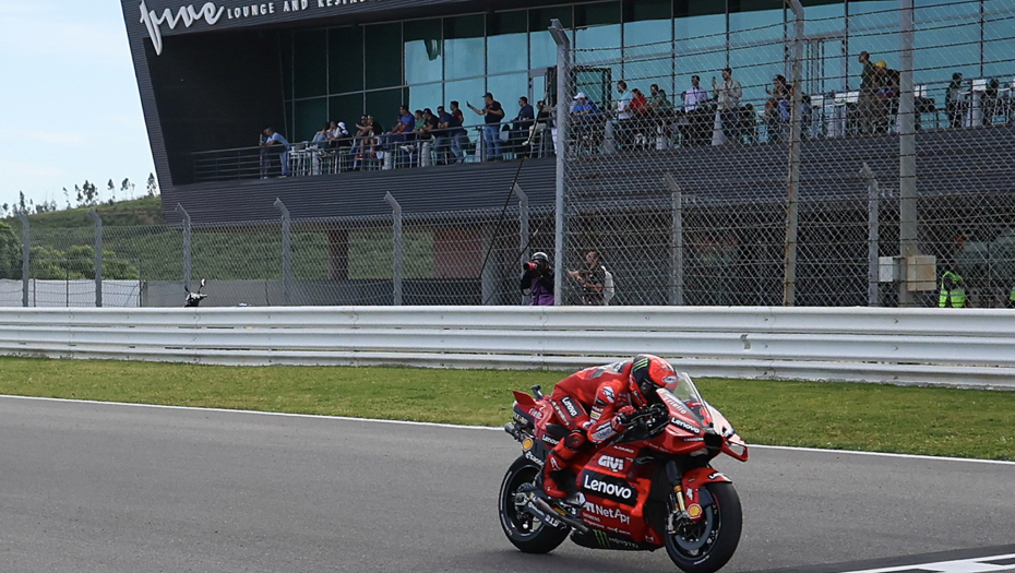 ŠAMPION NASTAVIO TAMO GDE JE STAO PROŠLE SEZONE Banjaja slavio na prvoj trci u sezoni, Markez napravio haos