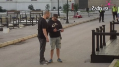 ZVEZDAN ZANEMEO ZBOG ČESTITKE OD MAJKE I OCA Ne može da veruje šta se dešava, ukopao se u mestu, da li je moguće ovo?!