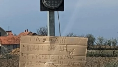 AKO PRATITE SEMAFOR, NADRLJAĆETE Ruski rulet na srpski način, pa ko se usudi neka krene