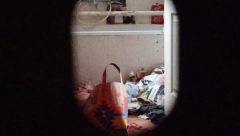 ALO! NA ZVEZDARI Ovo je stan u kome je monstrum držao ćerku kao roba: Smrad truleži širi se zgradom (FOTO)