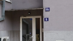 OTAC MALE LANE ZATOČIO IVANU U STANU U BORČI Pobegla je odavde pet dana posle njegovih batina