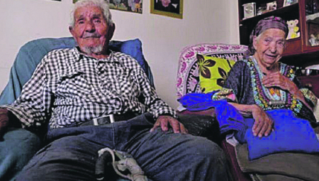 OTKRILI SU SVOJU TAJNU SREĆE Oni su u braku čak 91 godinu i još se vole!