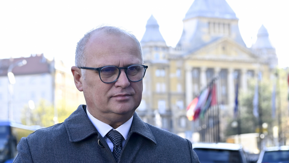 SRBIJI 43 ODSTO VIŠE DOZVOLA ZA PREVOZ TERETA PREKO ŠPANIJE!