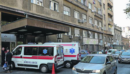 ZASTRAŠUJUĆE! DEVOJČICE IZ SRBIJE TRAŽE POMOĆ GINEKOLOGA Zbog izopačenog izazova sa tamponima i alkoholom mogu da ugroze zdravlje