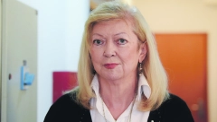 Vesna Stanojević: Kako je žena koja je spavala sa monstrumom bila gluva za patnje deteta u susednoj prostoriji?