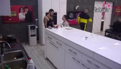 NIKAD GORE UVREDE Sanja svađu podigla na viši nivo, Marko je spustio na zemlju: "Dlakava ćurko sa crnim između noktiju"