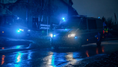 POLICIJA VEČERAS UPALA U PREDSEDNIČKU PALATU, UHAPŠEN BIVŠI MINISTAR Isplivali novi detalji drame u NATO državi