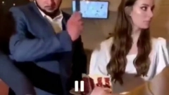 KAD SVADBA KRENE PO ZLU Pijani gost bacio tortu na mladence, reakcija mladoženje urnebesna