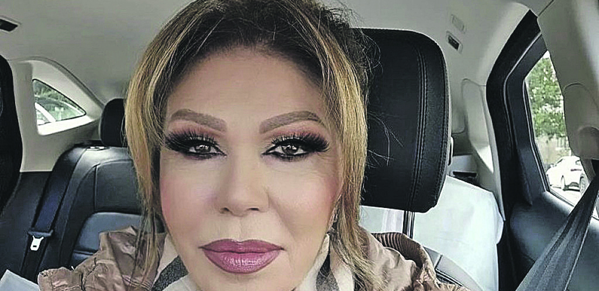 OBJAVLJENA NIKADA VIĐENA FOTOGRAFIJA NEDE UKRADEN Pevačica otkrila nepoznate detalje detinjstva, pa priznala: Ostala mi samo tužna uspomena! (FOTO)