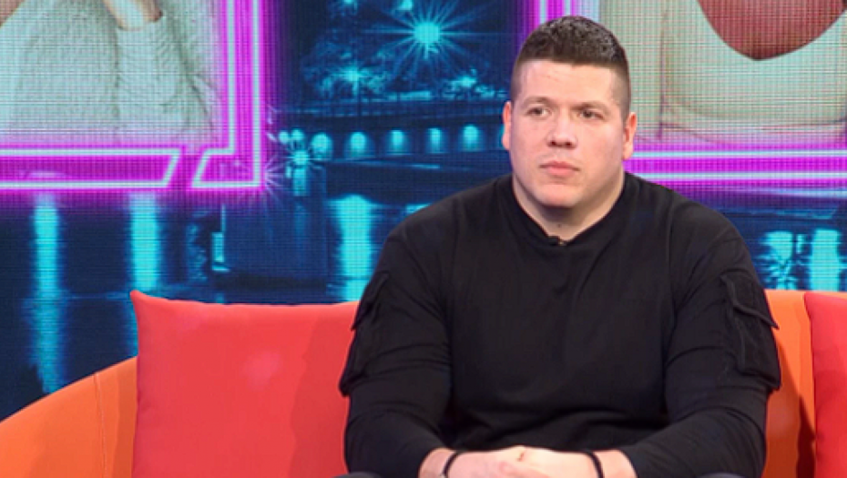 PRIZOR KOJI JE SVE RASPLAKAO Sloba Radanović dirljivom fotografijom pokazao šta radi u Zrenjaninu, a evo ko je sa njim! (FOTO)