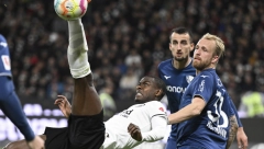 Asano pogodio u remiju Ajntrahta i Bohuma