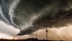 HRVATSKA MOŽE DA OČEKUJE TORNADO Klimatolog o jučerašnjoj vremenskoj apokalipsi: Ekstremni ekstremi nikako nisu normalna pojava!