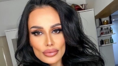 OBJAVLJEN PRIVATNI SNIMAK INDI ARADINOVIĆ Pevačica se igra sa svojim bujnim grudima, mreže gore!