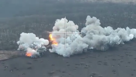 SRUČIO SE "PAKAO" NA UKRAJINSKO TLO! Rusi udarili iz stravičnog oružja, prže sve pred sobom (FOTO/VIDEO)