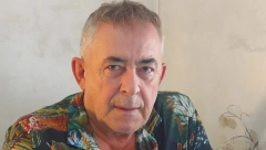 ZOVU GA VEČITI NEŽENJA, A ON BIO U BRAKU Isplivala fotografija sa njegovog venčanja, ona je bila prva Mimina supruga! (FOTO)