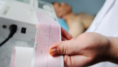 OVAKO MOŽETE NA BESPLATNI PREGLEDI ZA VIKEND Nije potrebno da zakažete, a proveriće vam EKG, pritisak, analize krvi