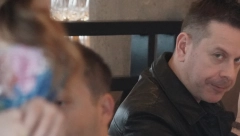 DRUGI ČOVEK Ovo su fotografije Vlada Georgieva o kojima će se pričati, pokušao da sakrije šta konzumira!