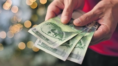 PENZIONER DAJE DVE PENZIJE ŽENI KOJA ĆE GA PAZITI Jedna je američka, ističe on u svom pomalo neobičnom oglasu