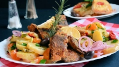 POZNATA KUVARICA ŠOKIRALA PRIZNANJEM Dva jela nikada ne treba da poručite u ribljem restoranu