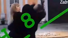 POTUKLI SE MILJANA I ZOLA Kulićka njega pesnicom, a on nju išutirao, napravili haos u cik zore (VIDEO+FOTO)