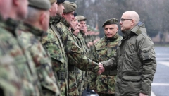 MINISTAR VUČEVIĆ OBIŠAO TREĆU BRIGADU KOPNENE VOJSKE I MEŠOVITU ARTILJERIJSKU BRIGADU: Srbija je danas posvećena miru