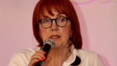 VEDRANA RUDAN OKRPILA PO HRVATIMA I CRNOGORCIMA "Prodane zemlje, gospodari su vam Amerikanci..."